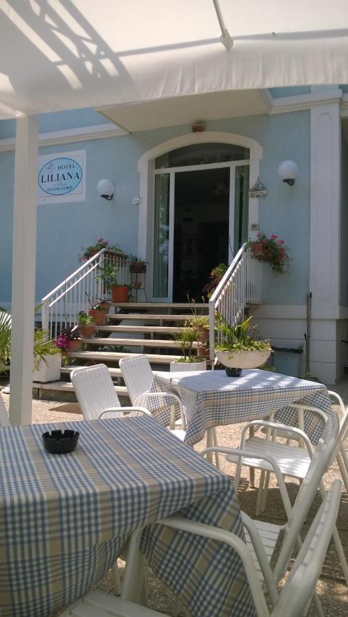 Hotel Liliana Rimini Kültér fotó