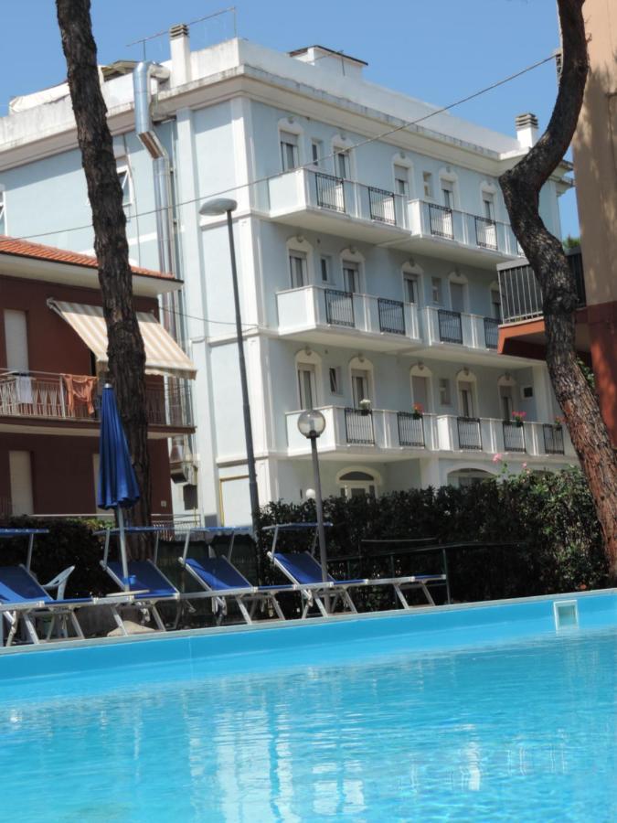 Hotel Liliana Rimini Kültér fotó